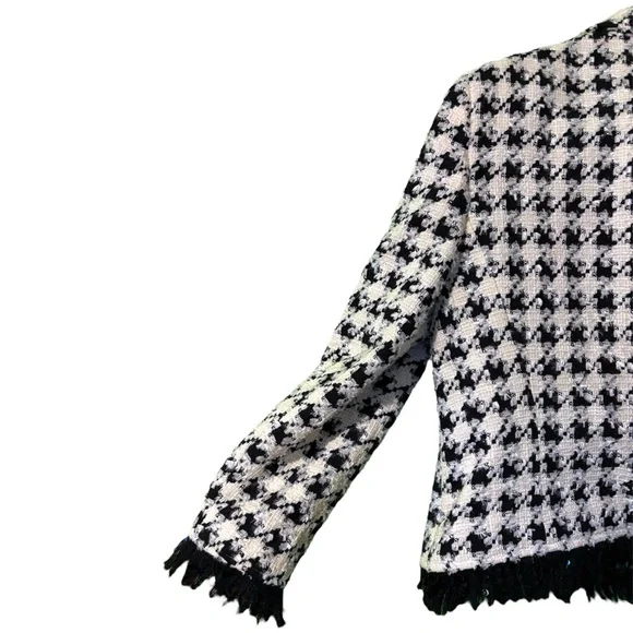 Escada Tweed Black & White Wool Blend Textured Houndstooth Blazer w/ Fringe 42